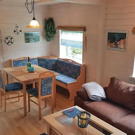 2 Bedroom Gorgeous Home In Teterow Дом отдыха *